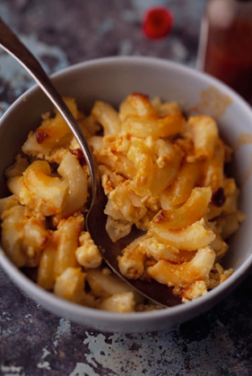 Baked Southern Macaroni and Cheese Thumbnail