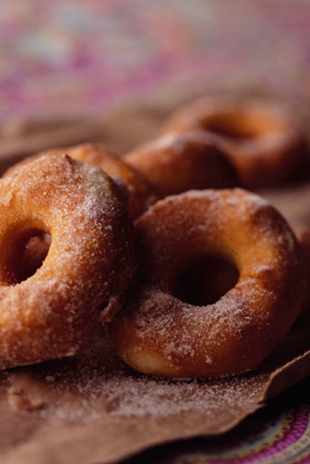 Easy Biscuit Doughnuts Recipe