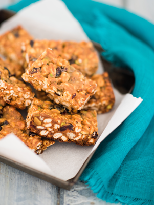 Homemade Peanut Butter Snack Bars Thumbnail