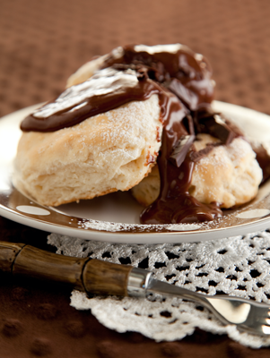 biscuits and chocolate gravy