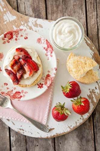 Grilled Strawberries with Orange Cream Thumbnail