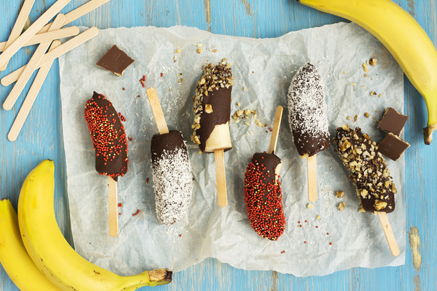 Frozen Chocolate Bananas With Coconut Thumbnail