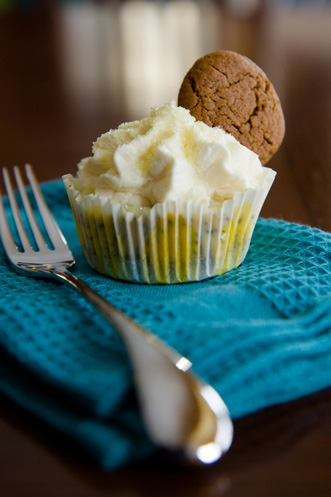 Lemon Poppyseed Cheesecake Cupcakes Thumbnail