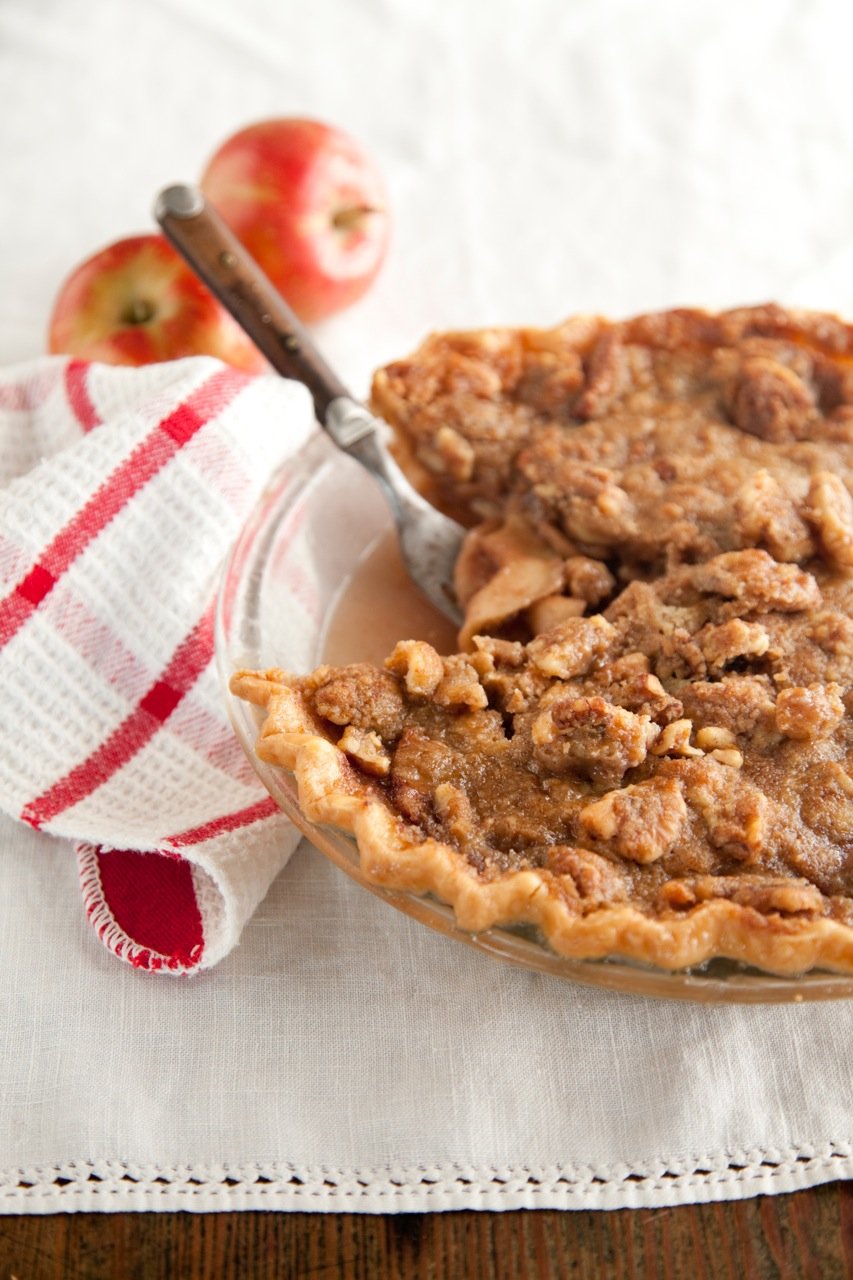 Apple Crunch Pie with Red Wine Caramel Thumbnail