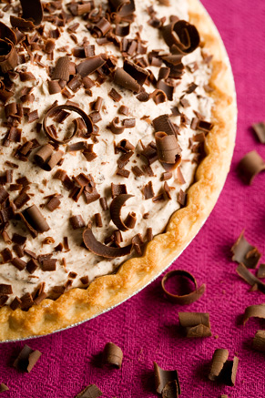 Frozen Chocolate Mousse Pie Thumbnail