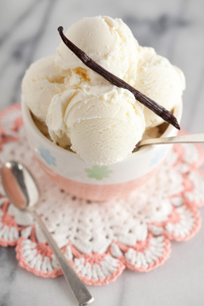 Vanilla Ice Cream Base Recipe for Home Ice Cream Makers - The Birch Cottage