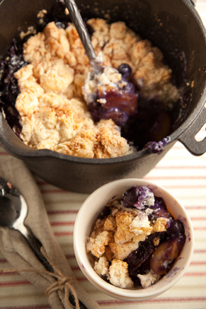 Dutch Oven Peach Cobbler Recipe