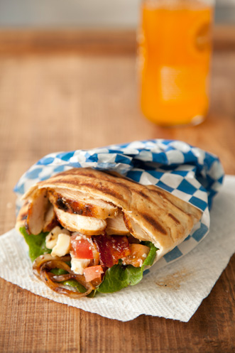 Grilled Chicken Pitas Recipe