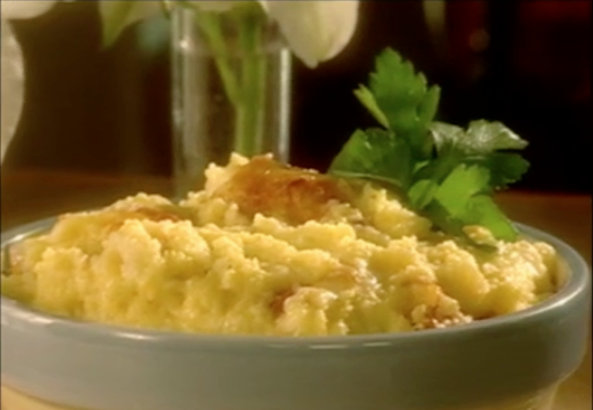 Garlic Cheese Grits – The Old Mill