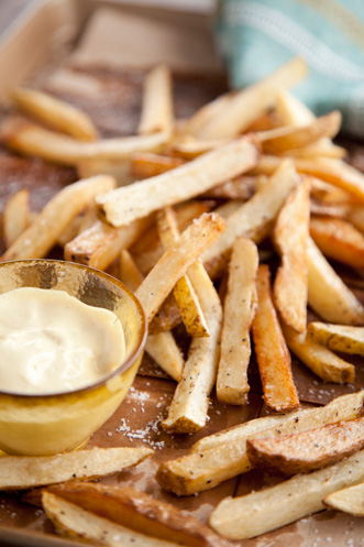 Crispy French Fries With Mayonnaise Dip Recipe