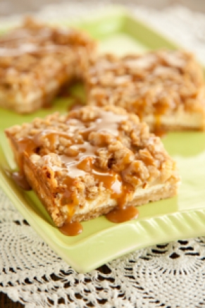 Lighter Caramel Apple Cheesecake Bars Recipe