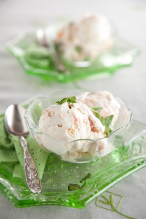 Lighter Peach Ice Cream Recipe