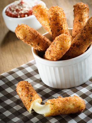 Air Fryer Mozzarella Medallions - Everyday Eileen