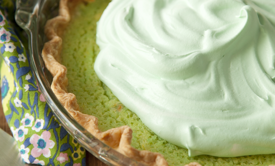 How to Make a Festive Green Grits Pie for St. Patrick’s Day