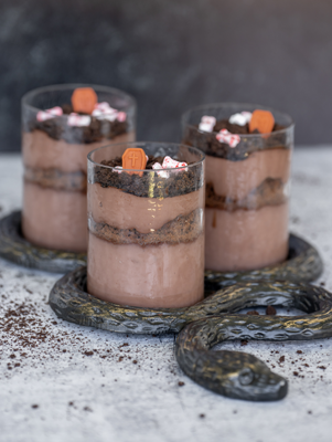 Graveyard Pudding Cups Thumbnail